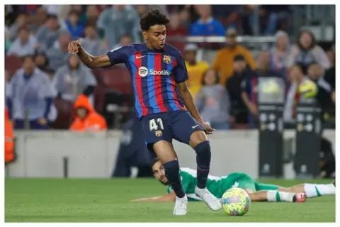 rivaldo nazval uslovie pri kotorom jamal poluchit zolotoj mjach 170ec3e